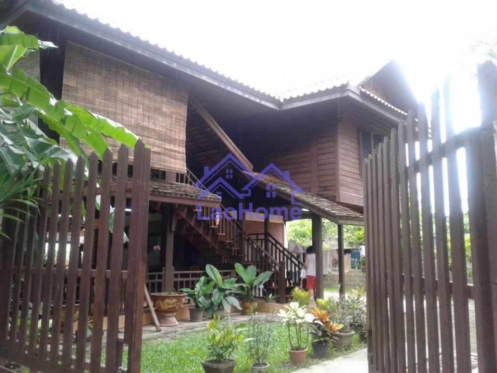 Older lao style house