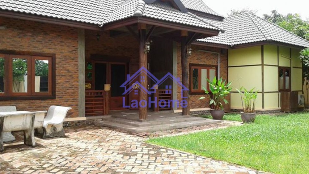 Nicely furnished 3 bedroom house