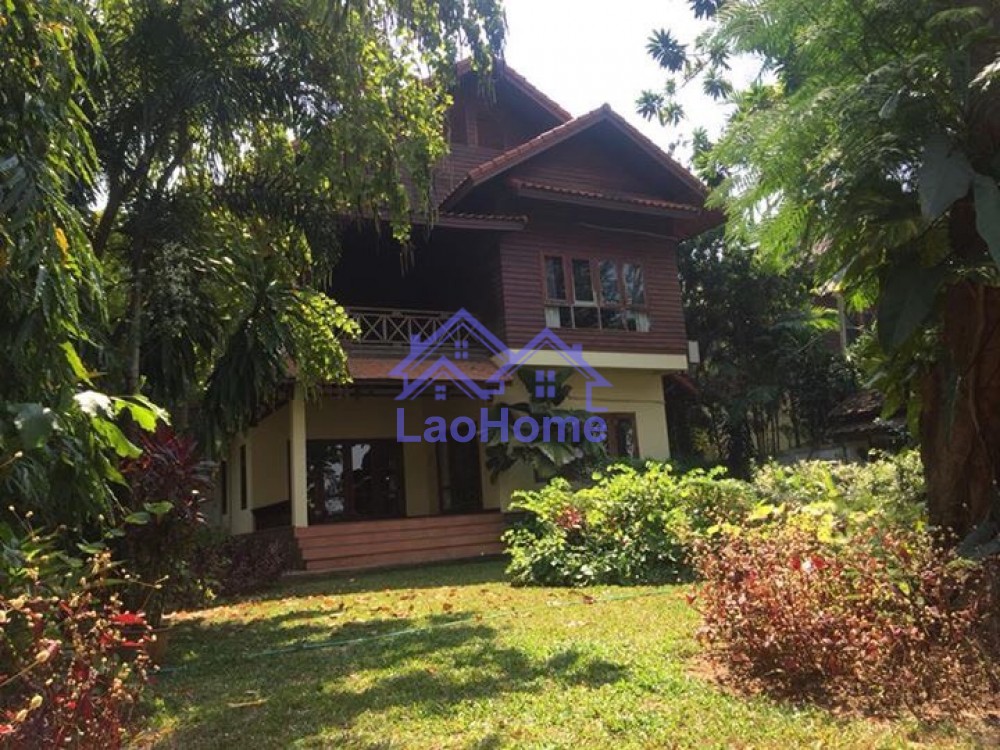 Modern Lao style house with large garden