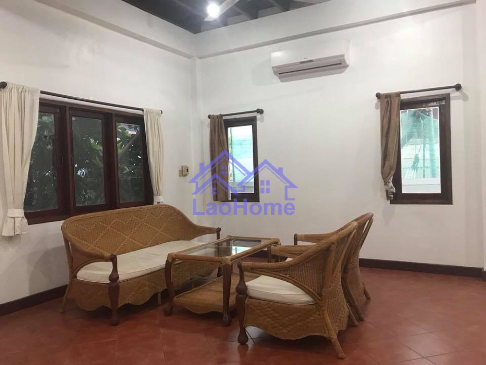 ID: 1121 - house for sale with garden