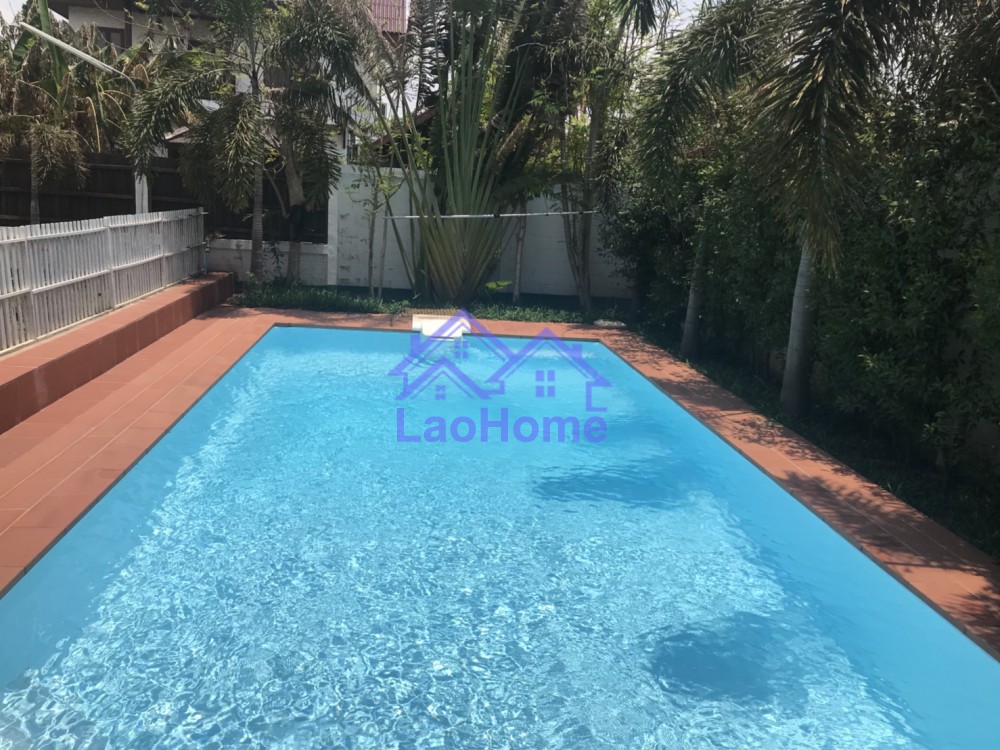 ID: 1124 - House for sale with swimming pool 