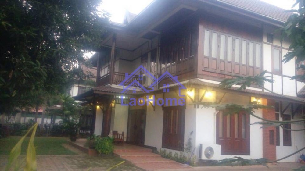 House for rent lao style and large garden