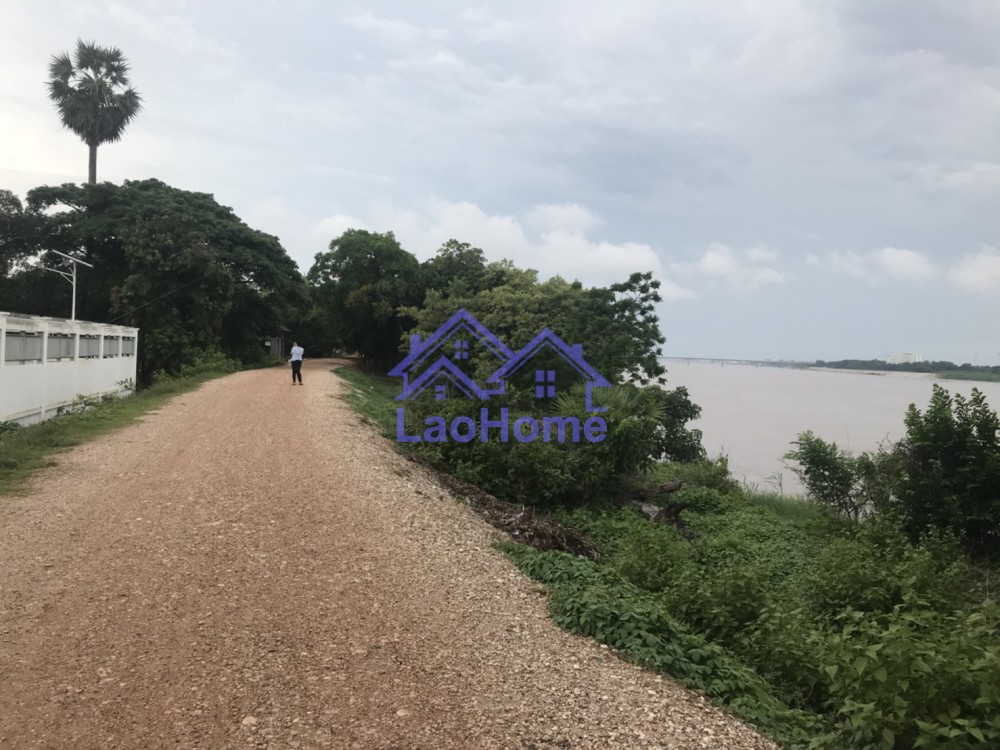 ID: 1155 - land for sale close Mekong river good view