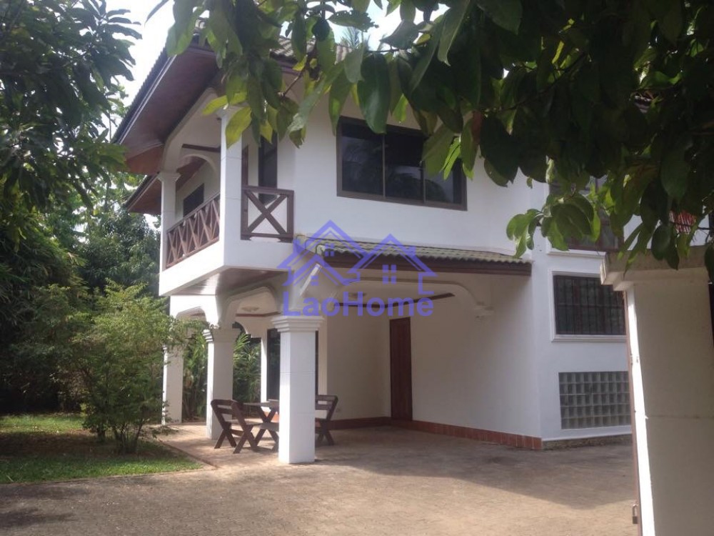 Modern house for rent with garden and swimming pool