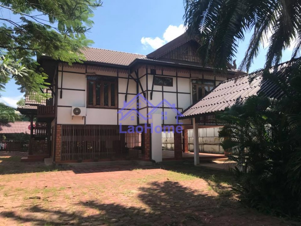 House for rent with small garden 