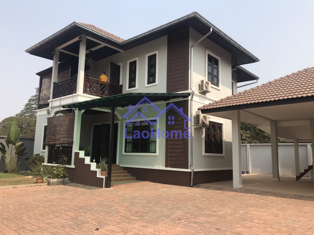 Modern Lao style house with garden