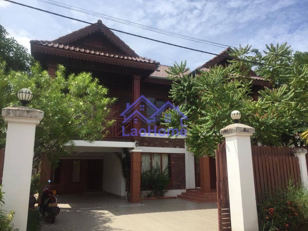 Lao style house for rent with garden  