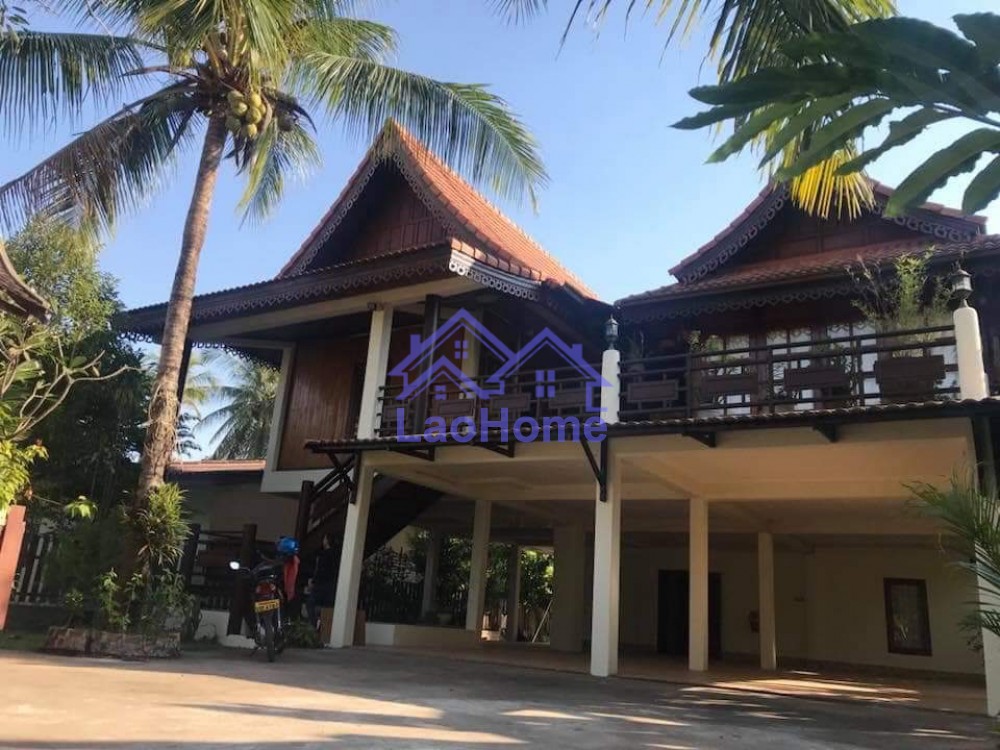 Lao style house for rent with garden  