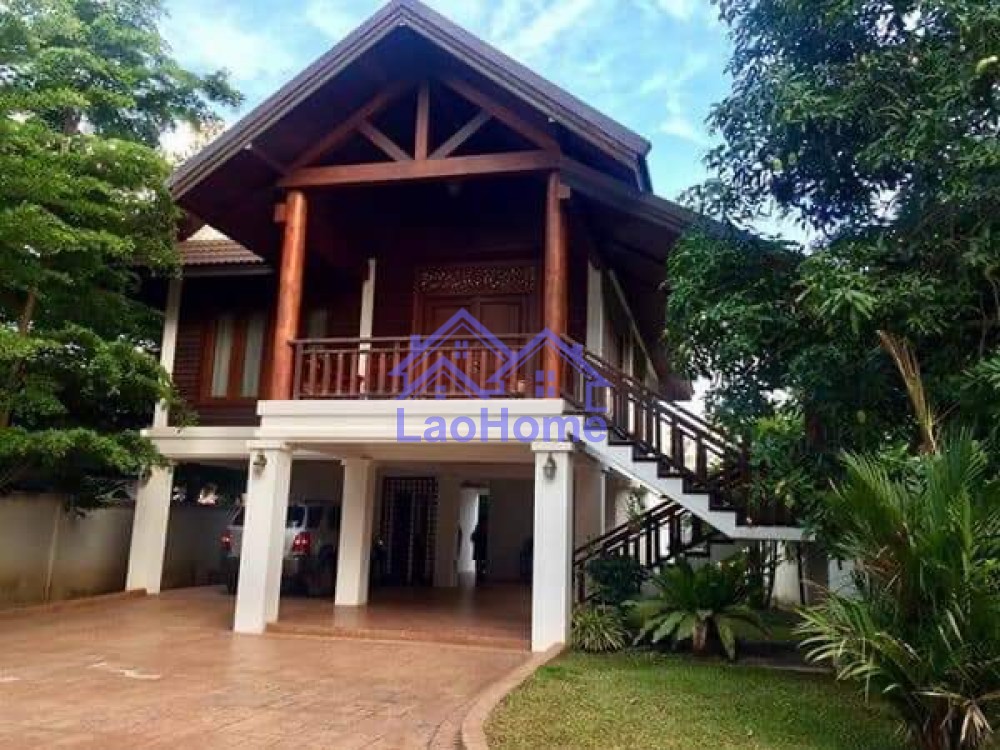 Lao style house for rent with garden  