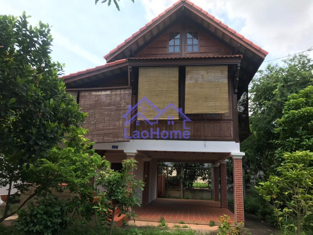 Lao style house for rent with garden  