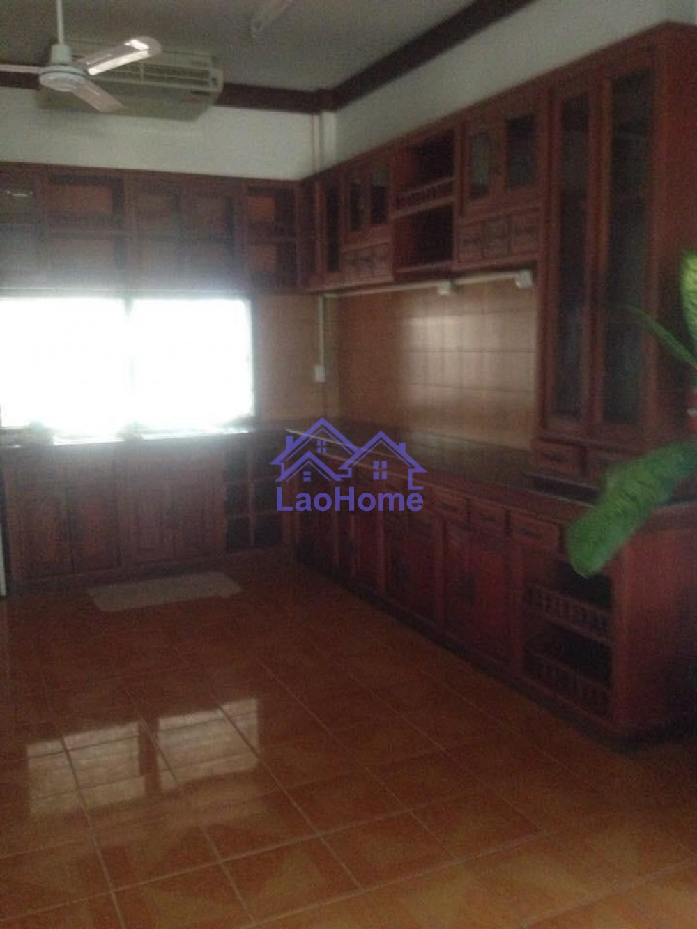 ID: 1462 - Modern house for rent with garden