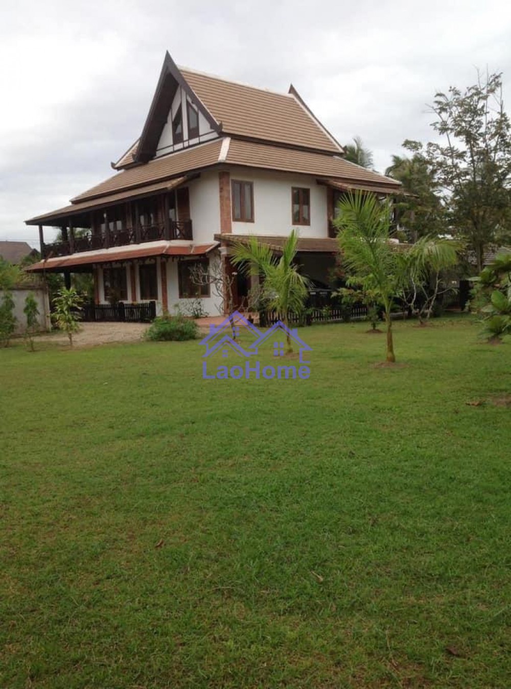 ID: 1465 - Modern Lao style house with garden and swimming pool 