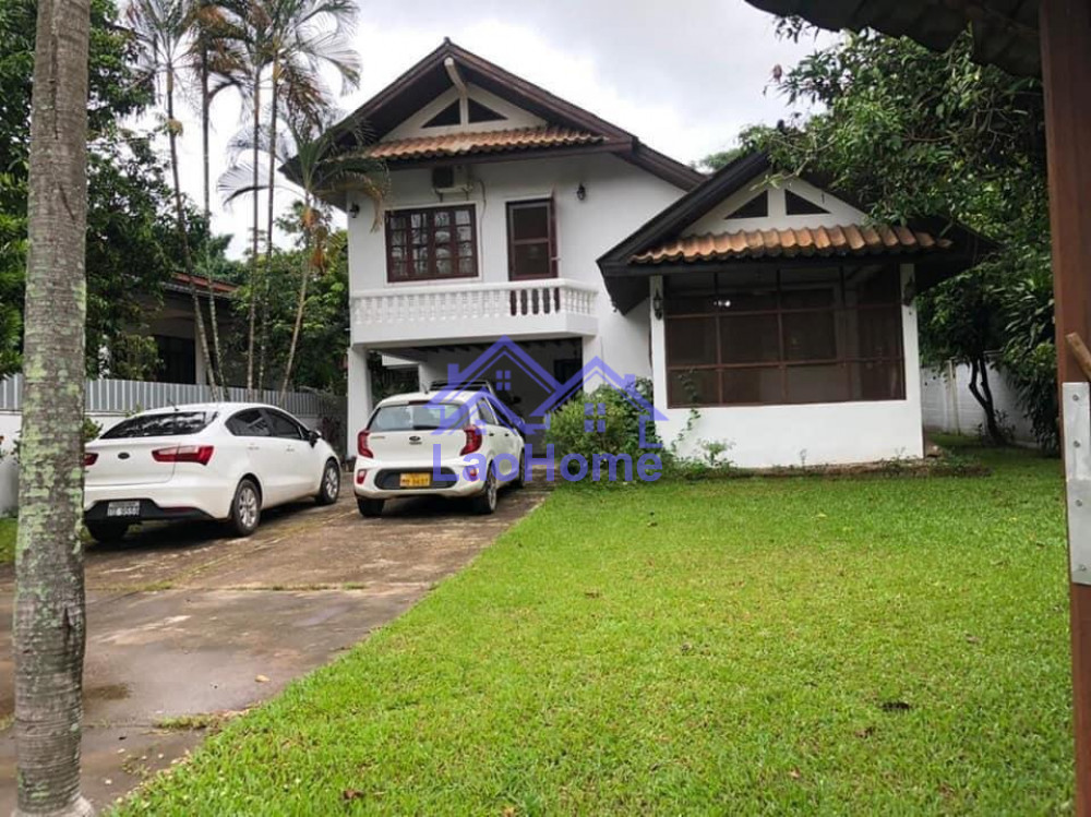 ID: 1481 - Modern lao style house with garden 