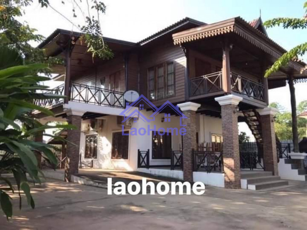 Modern Lao style house with garden 