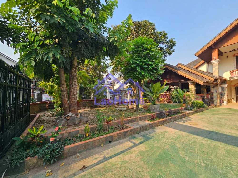 ID: 1502 - Modern Lao style house with garden 