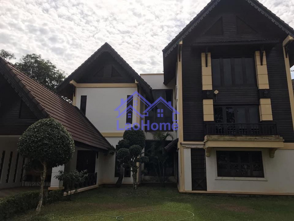 Modern Lao style house with garden 