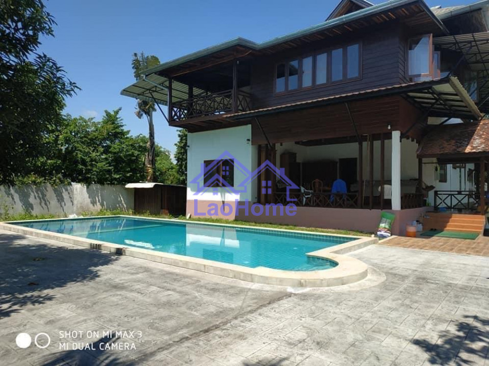 Modern Lao style house with garden 