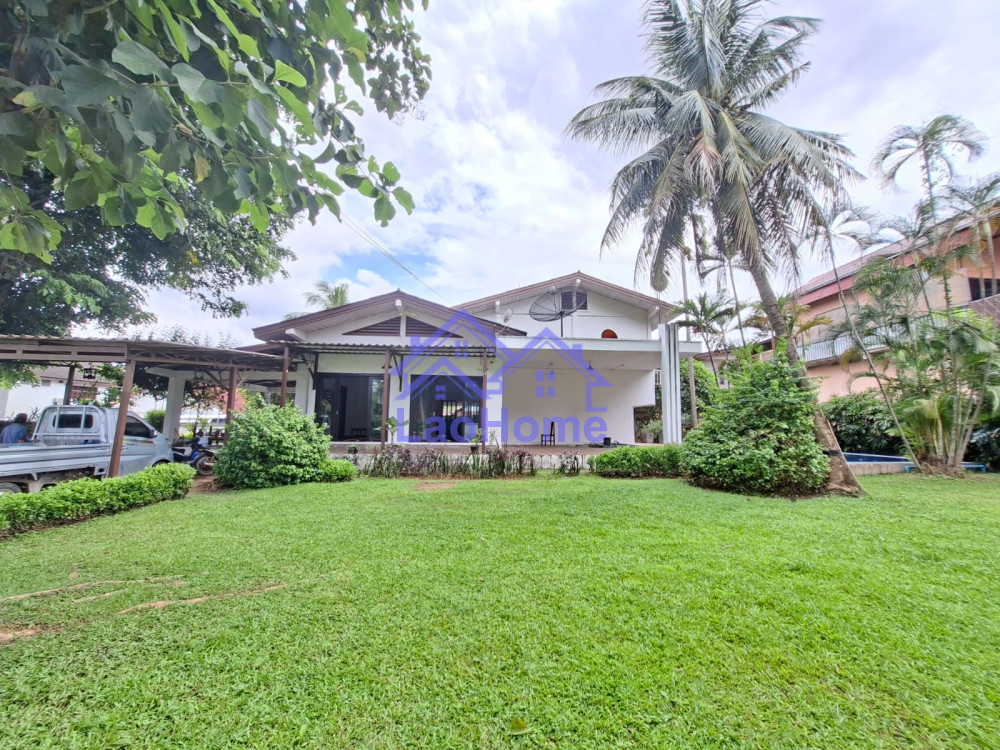 House for rent have pool